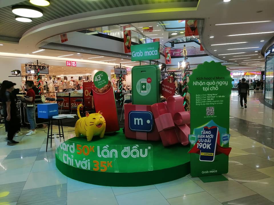 Thi Công Booth Bán Hàng Di Động