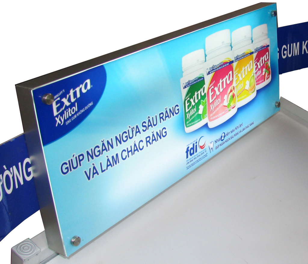 Bảng hiệu hộp đèn treo