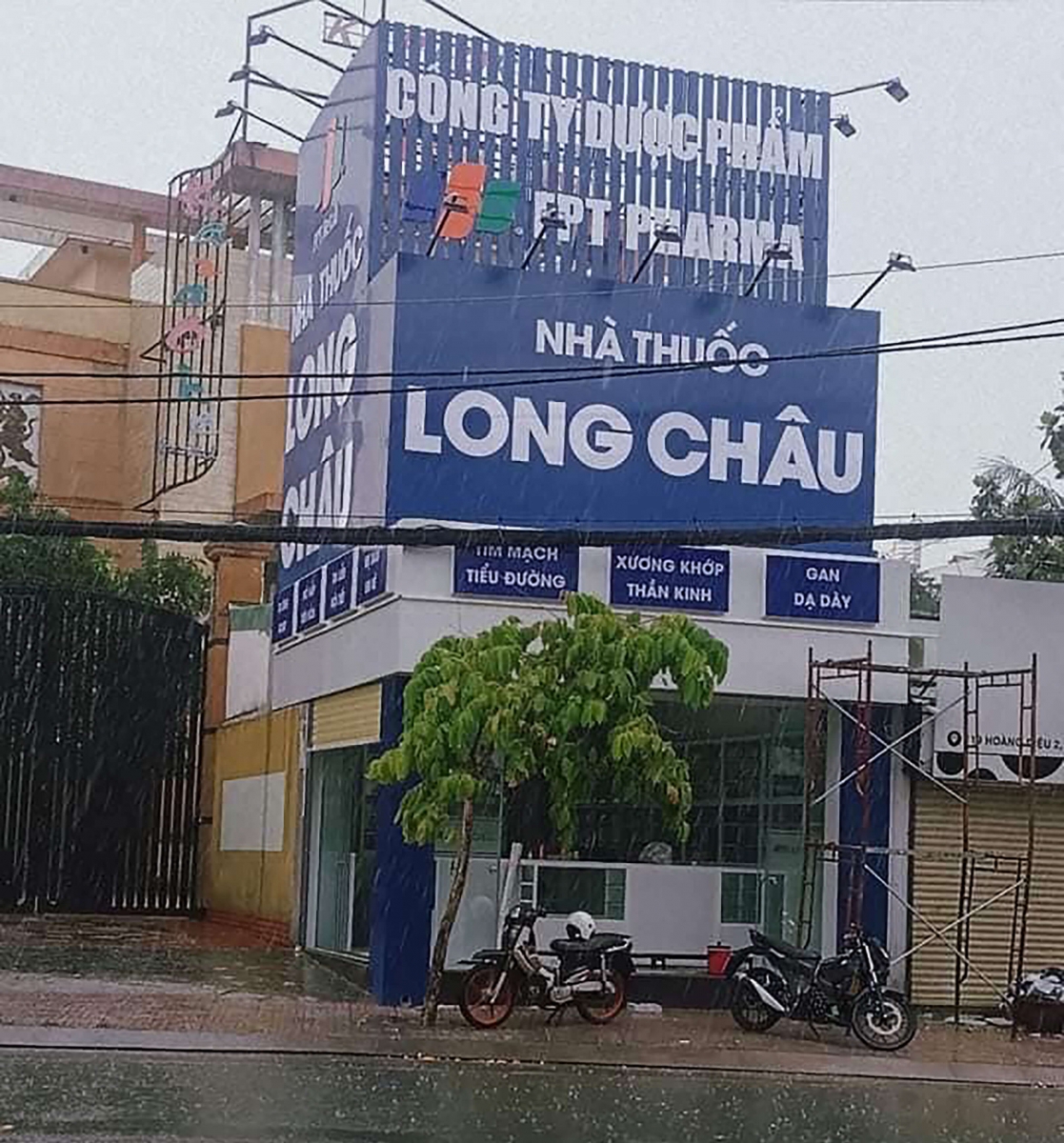 Thi công bảng hiệu bằng tôn