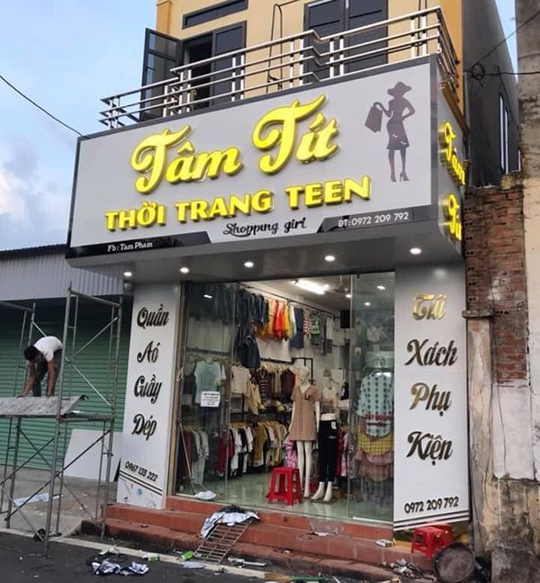 Biển hiệu quảng cáo shop quần áo