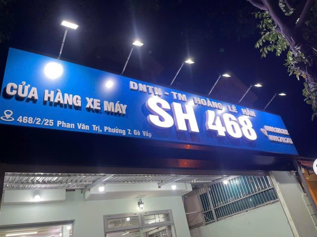 Bảng hiệu chữ nổi