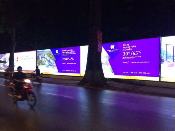 Hộp Đèn Bạt Không Gân Tại TP.HCM