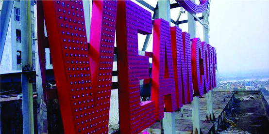 Thi Công Bảng Hiệu Tòa Nhà