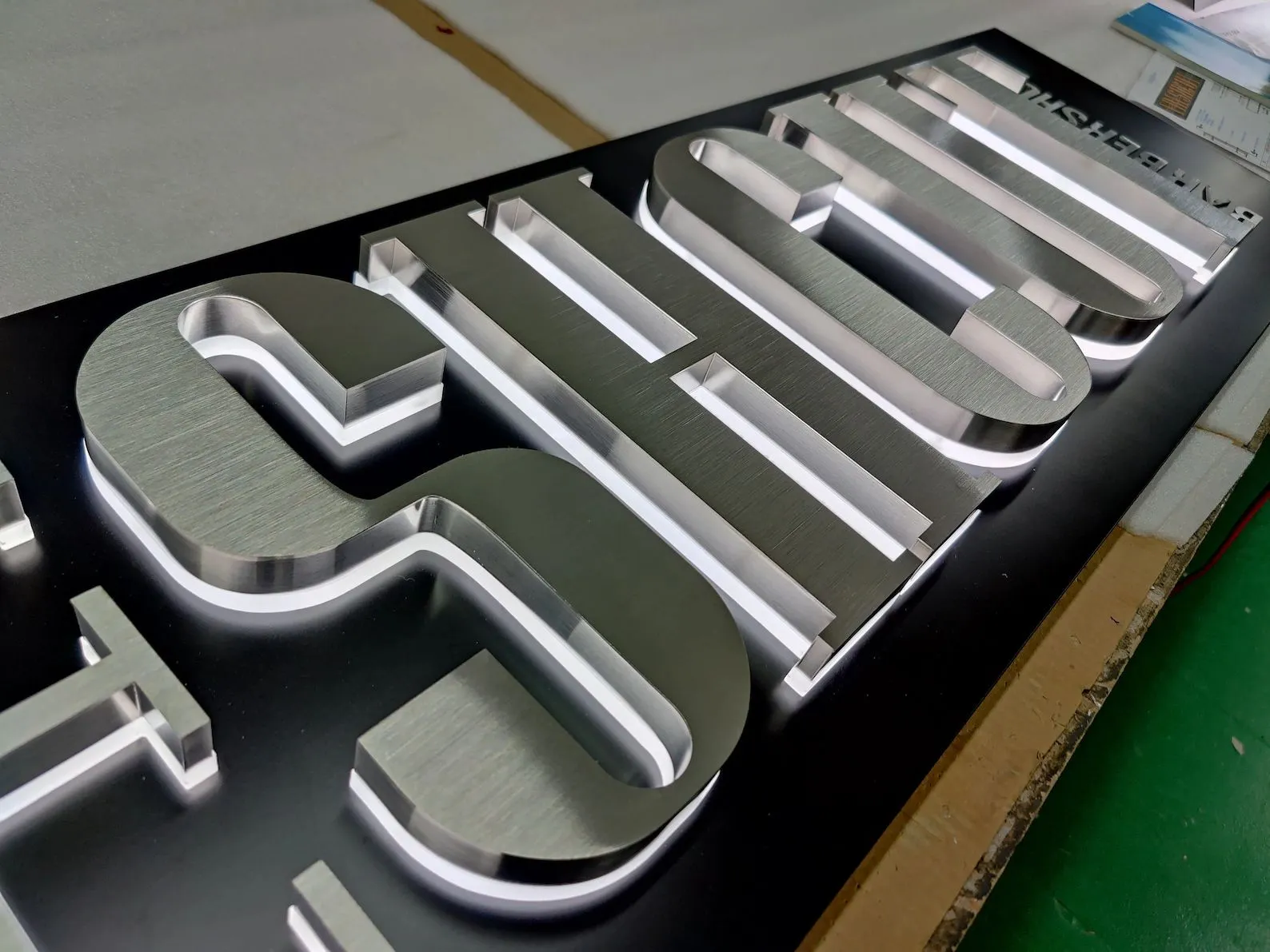 Gia Công Chữ Inox Giá Rẻ