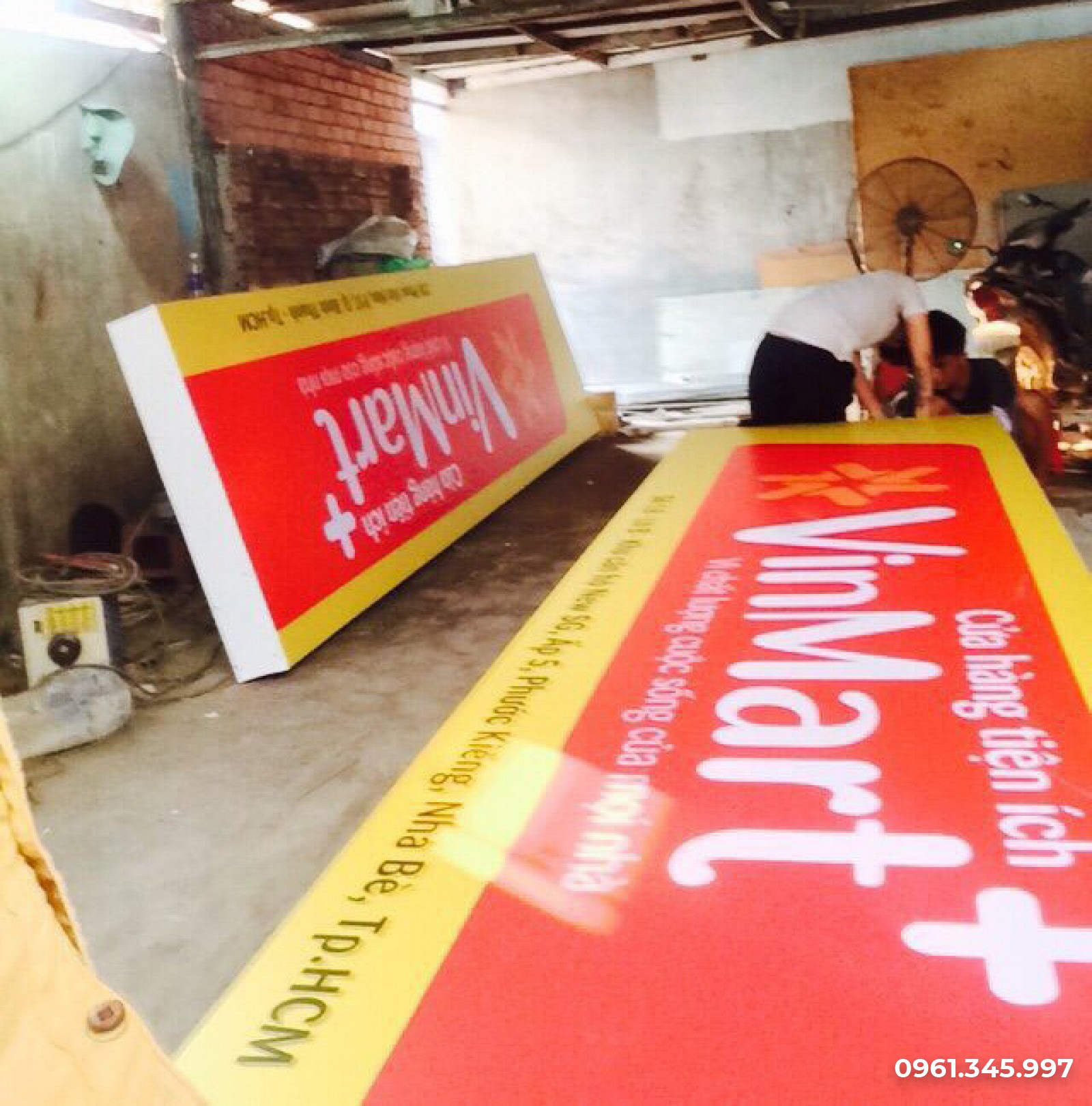 Thi Công Bảng Hiệu Hộp Đèn TP.HCM