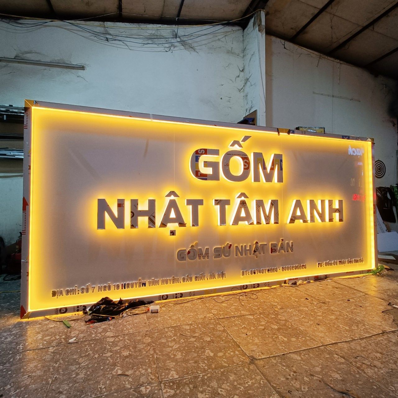 Biển quảng cáo chữ nổi mica