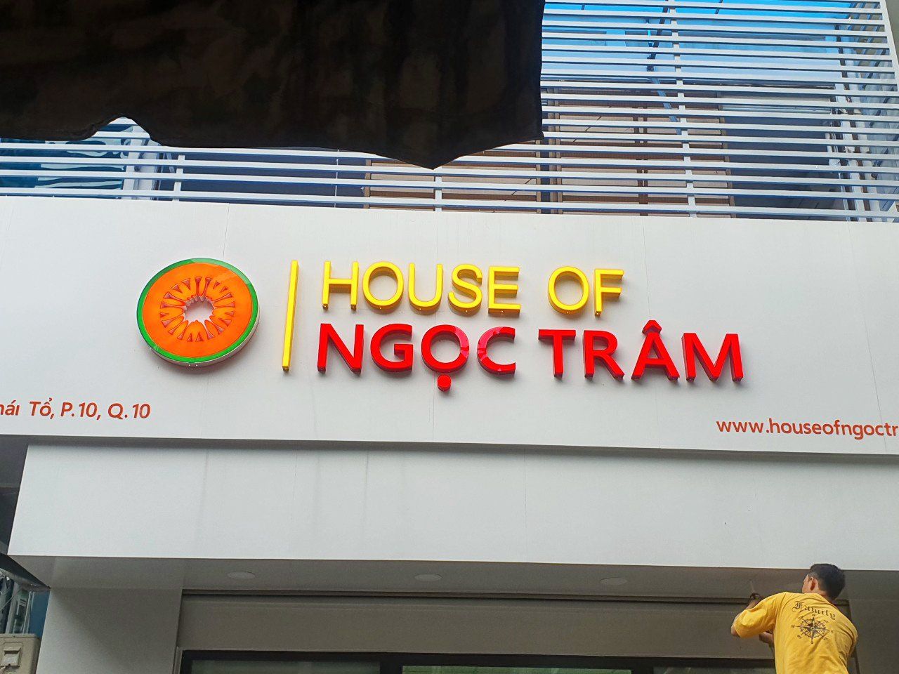 Làm bảng hiệu giá rẻ Gò Vấp