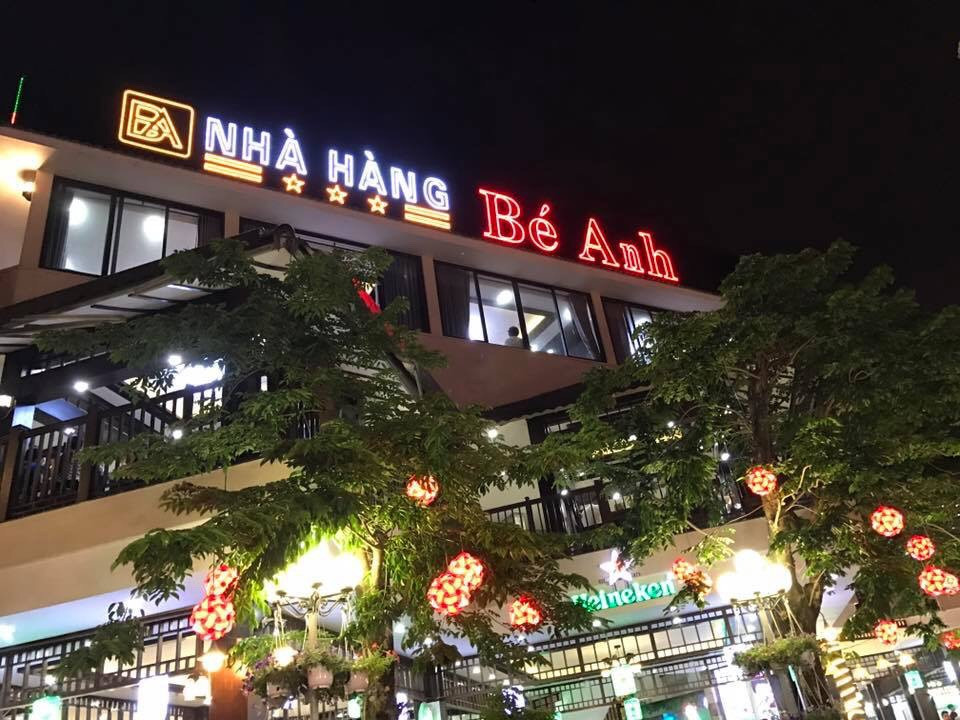 Làm Bảng Hiệu Nhà Hàng Tại TP.HCM