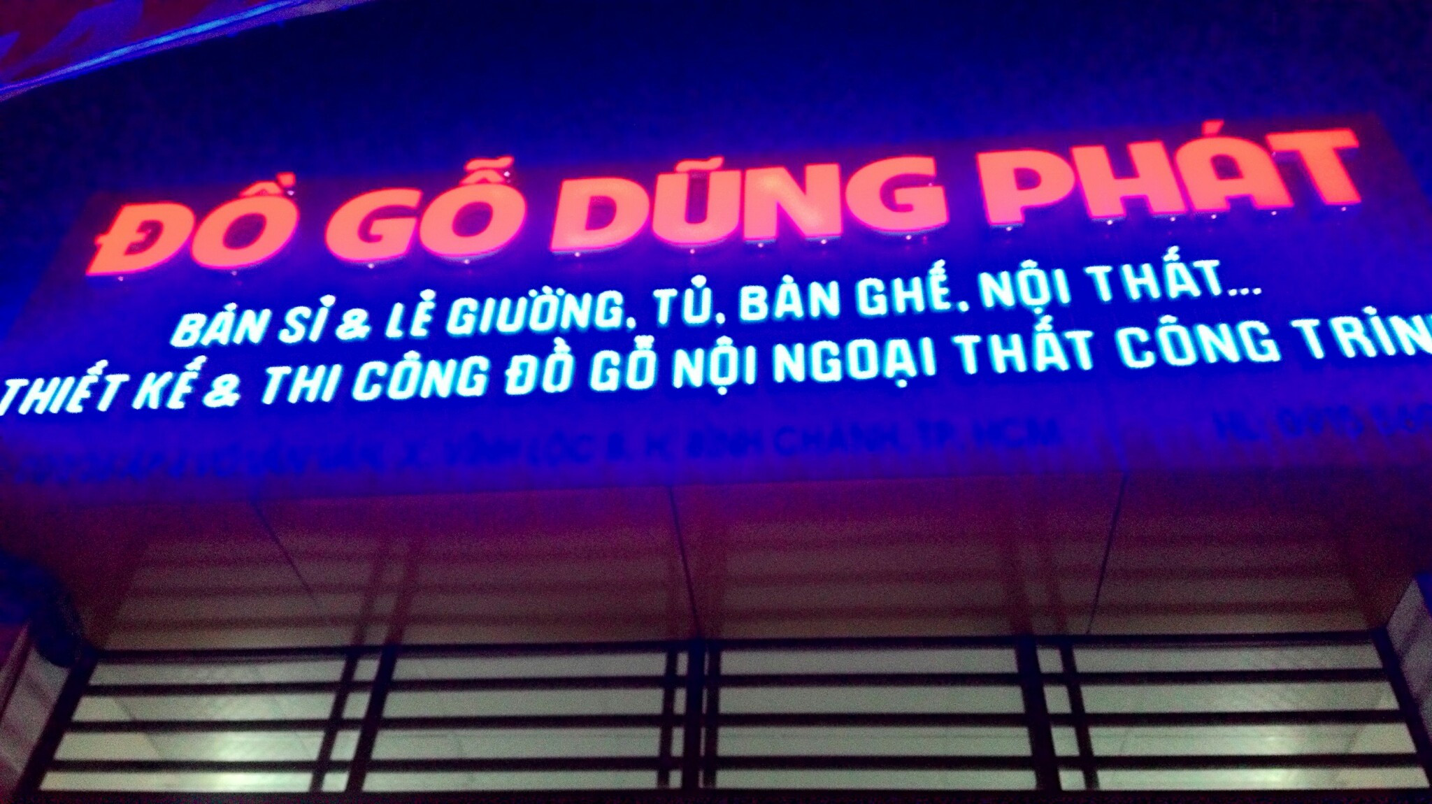 Thi công bảng gỗ quảng cáo