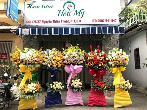 Thi công bảng hiệu shop hoa