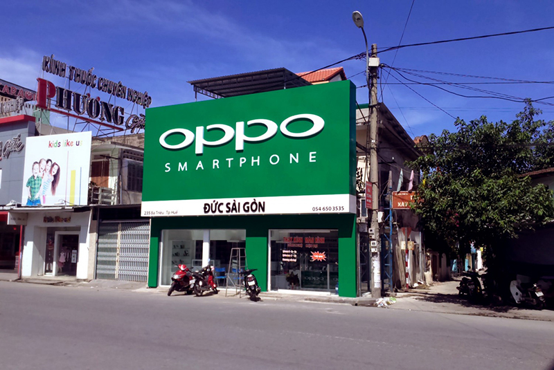 Thi công biển hiệu cửa hàng