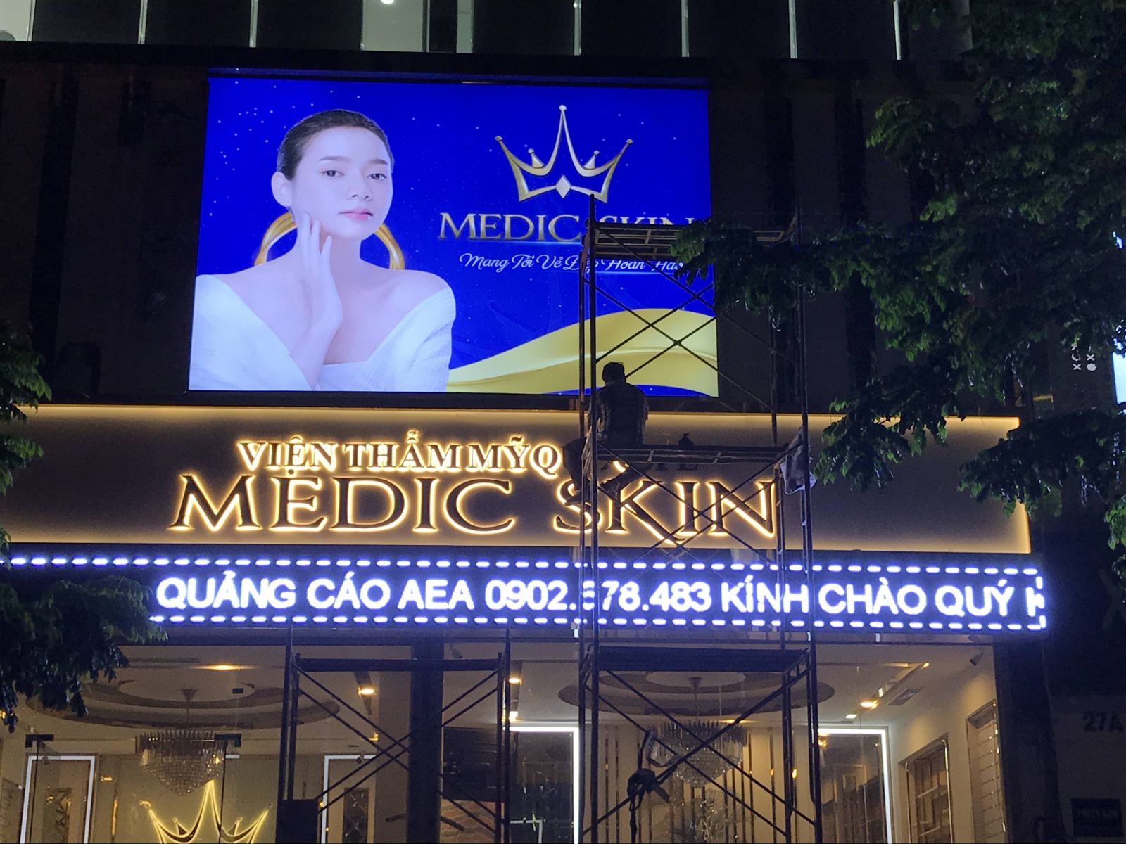 Thiết kế bảng hiệu LED