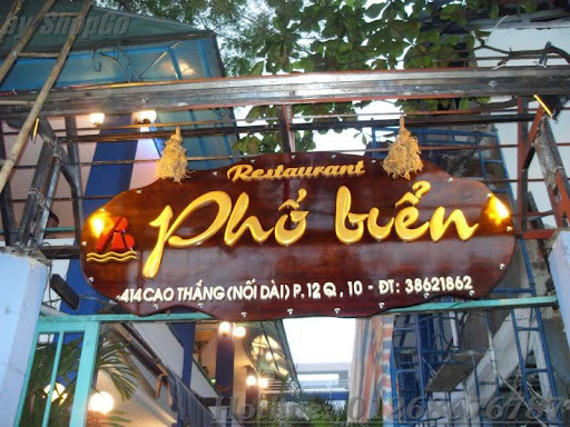 Thiết kế bảng hiệu gỗ