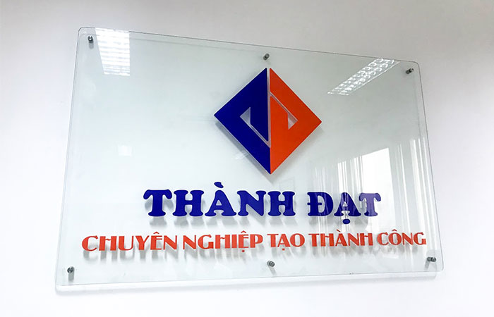 Thi công bảng hiệu nhựa chuyên nghiệp tại TP.HCM