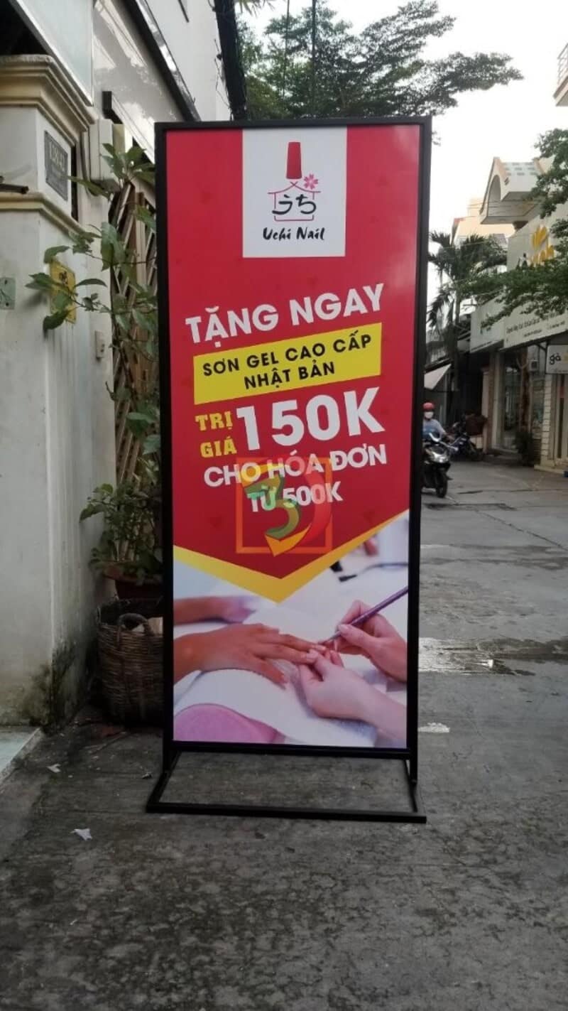 Bảng dựng quảng cáo ngoài trời chuyên nghiệp tại TP.HCM