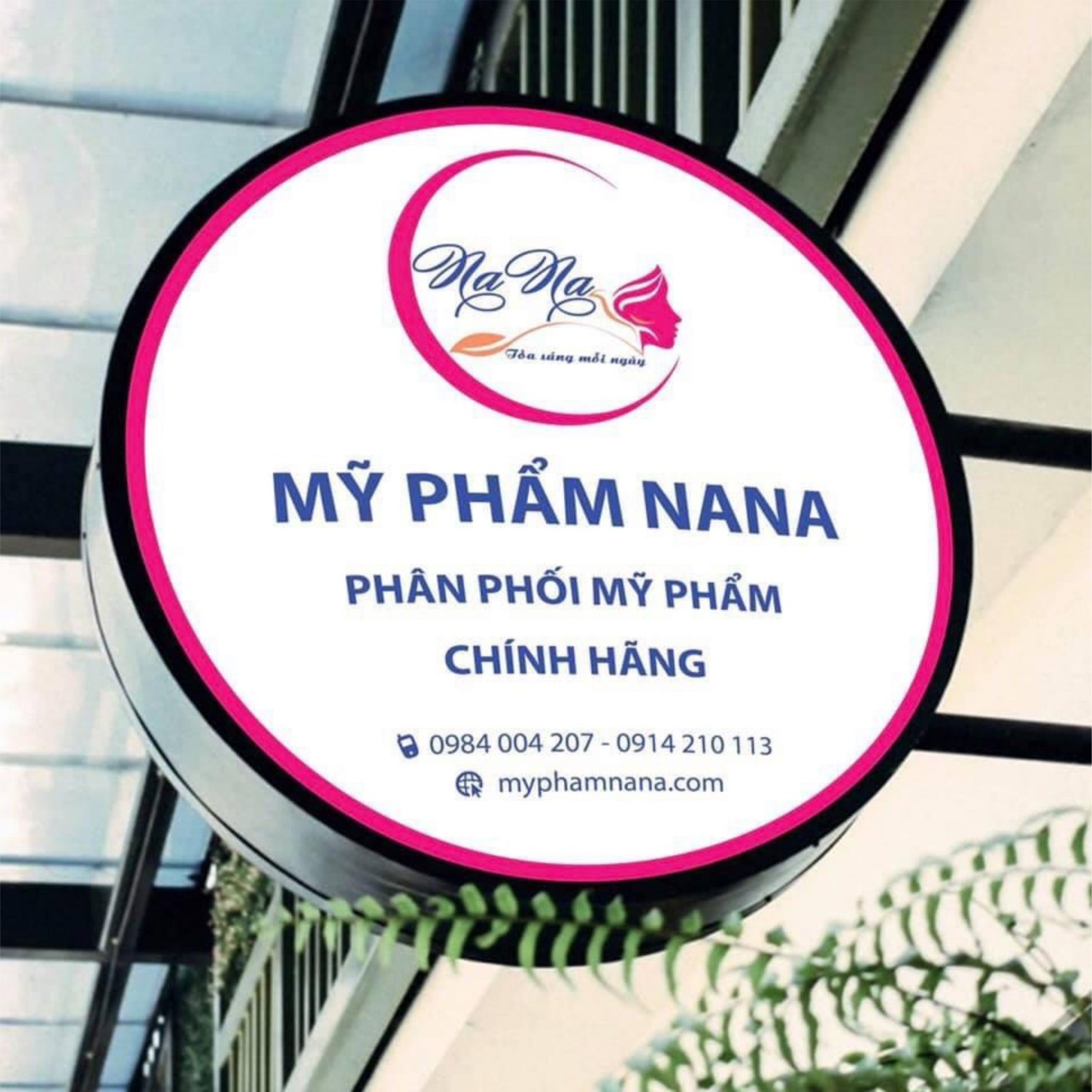 Thiết kế biển hút nổi sáng tạo