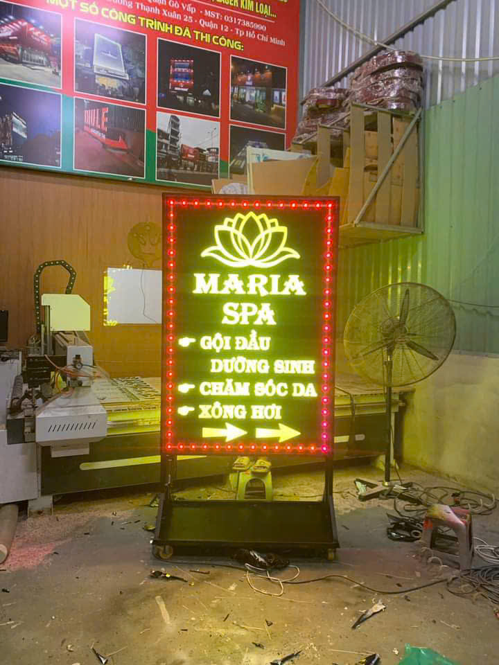 Thi công biển vẫy quảng cáo