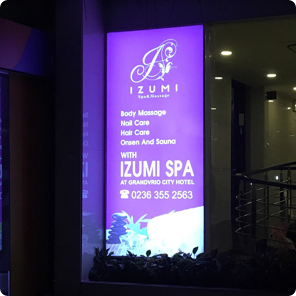 Thi công biển vẫy quảng cáo