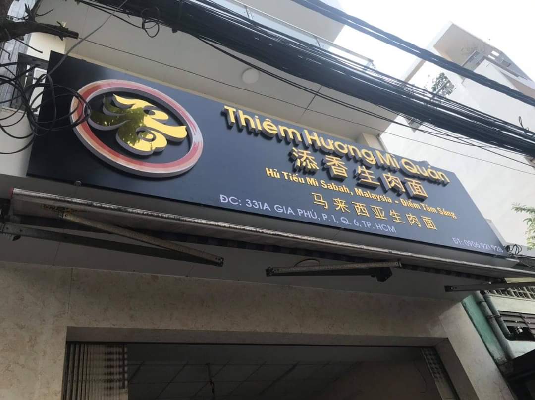 Thi công bảng hiệu sang trọng
