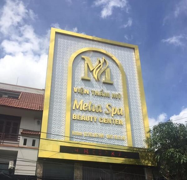 Thiết kế bảng hiệu sang trọng