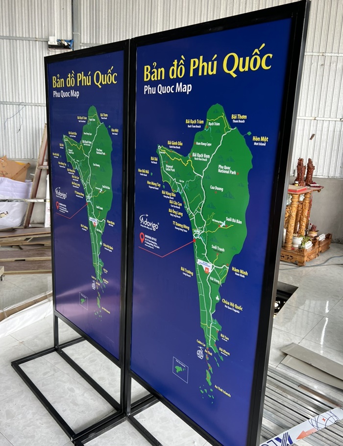 Bảng hiệu đứng 2 mặt