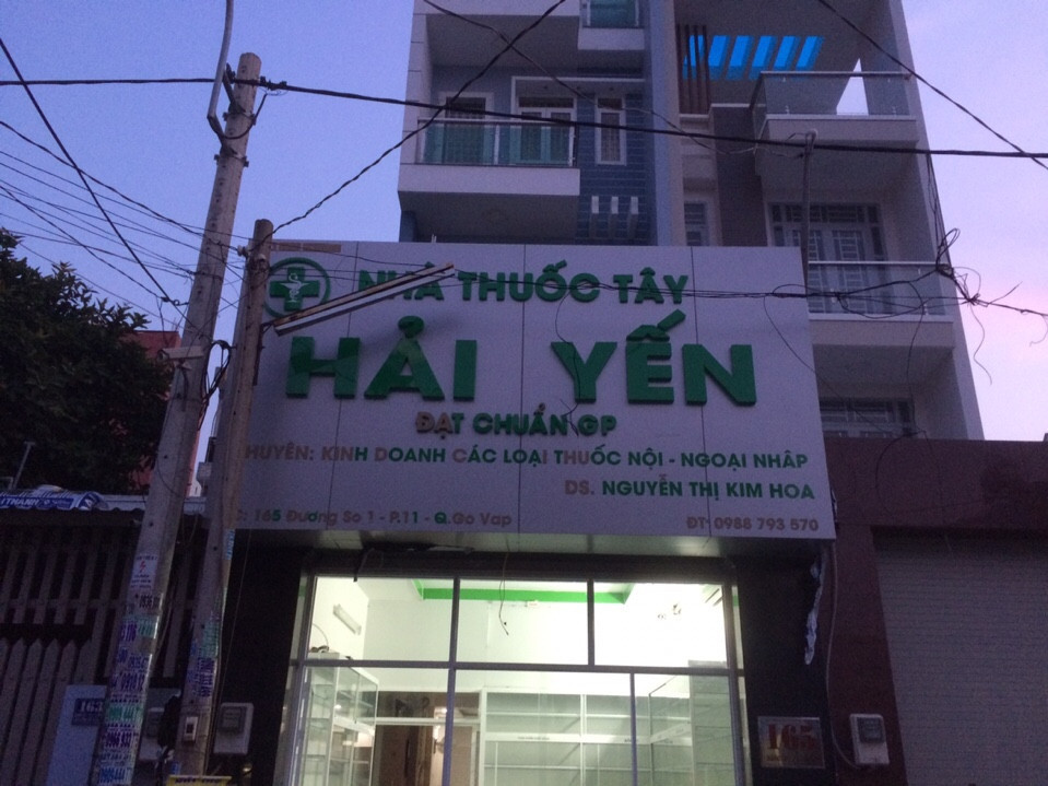 Thi công biển hiệu quầy thuốc tây