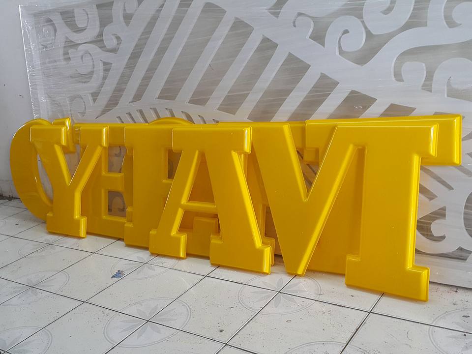 Thi công logo chữ nổi