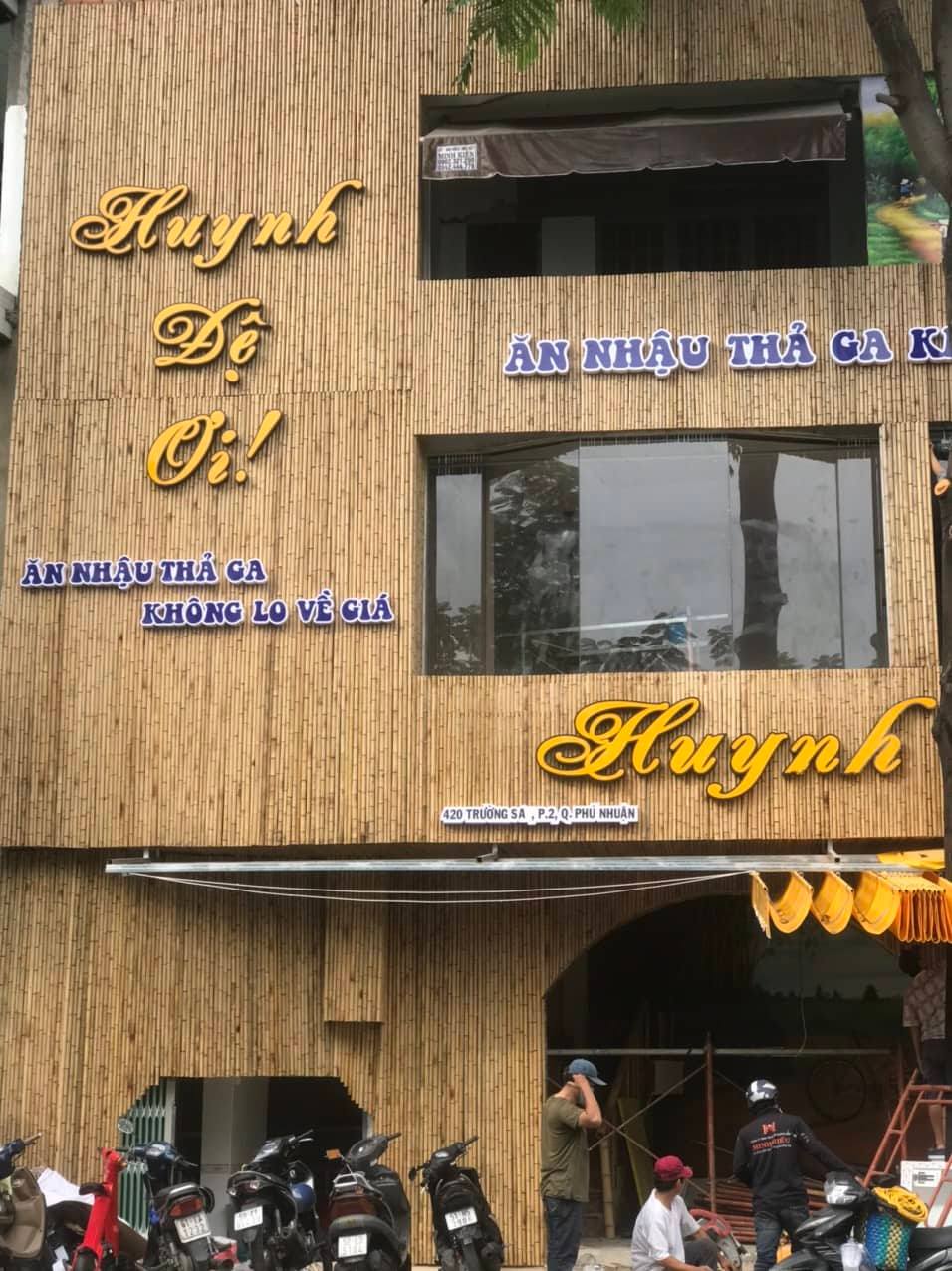 Thi công bảng hiệu độc lạ