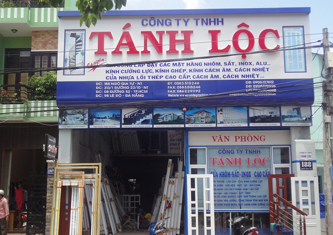 Thi Công Biển Quảng Cáo Nhôm Kính
