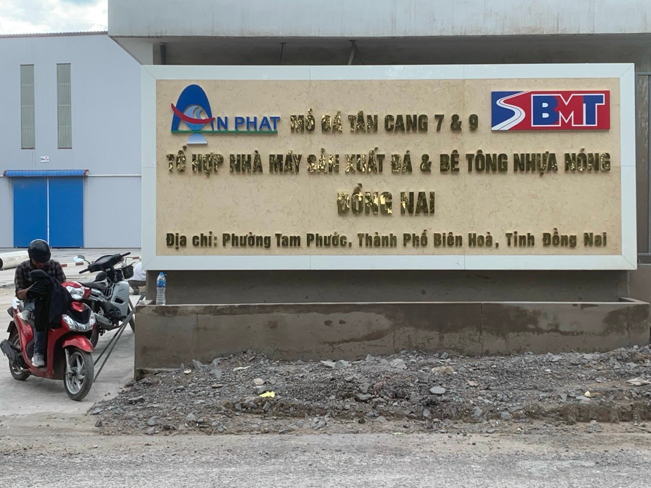 Bảng Hiệu Đá Hoa Cương