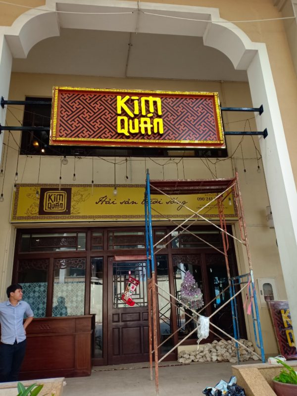 Thi Công Bảng Hiệu Quán Ăn